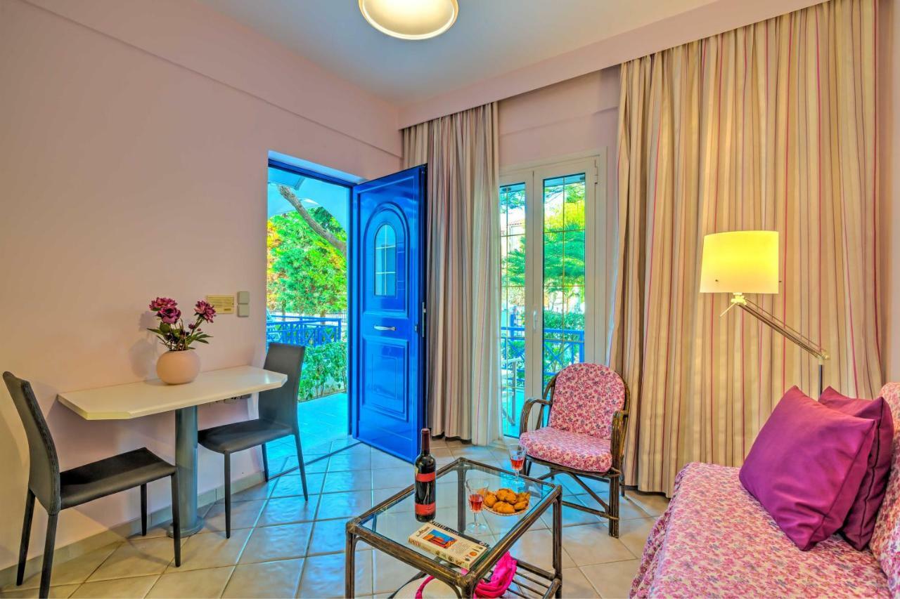 Elegant 1Br By Heraklion Beach Sun &Comfort Await Amoudara  Ngoại thất bức ảnh